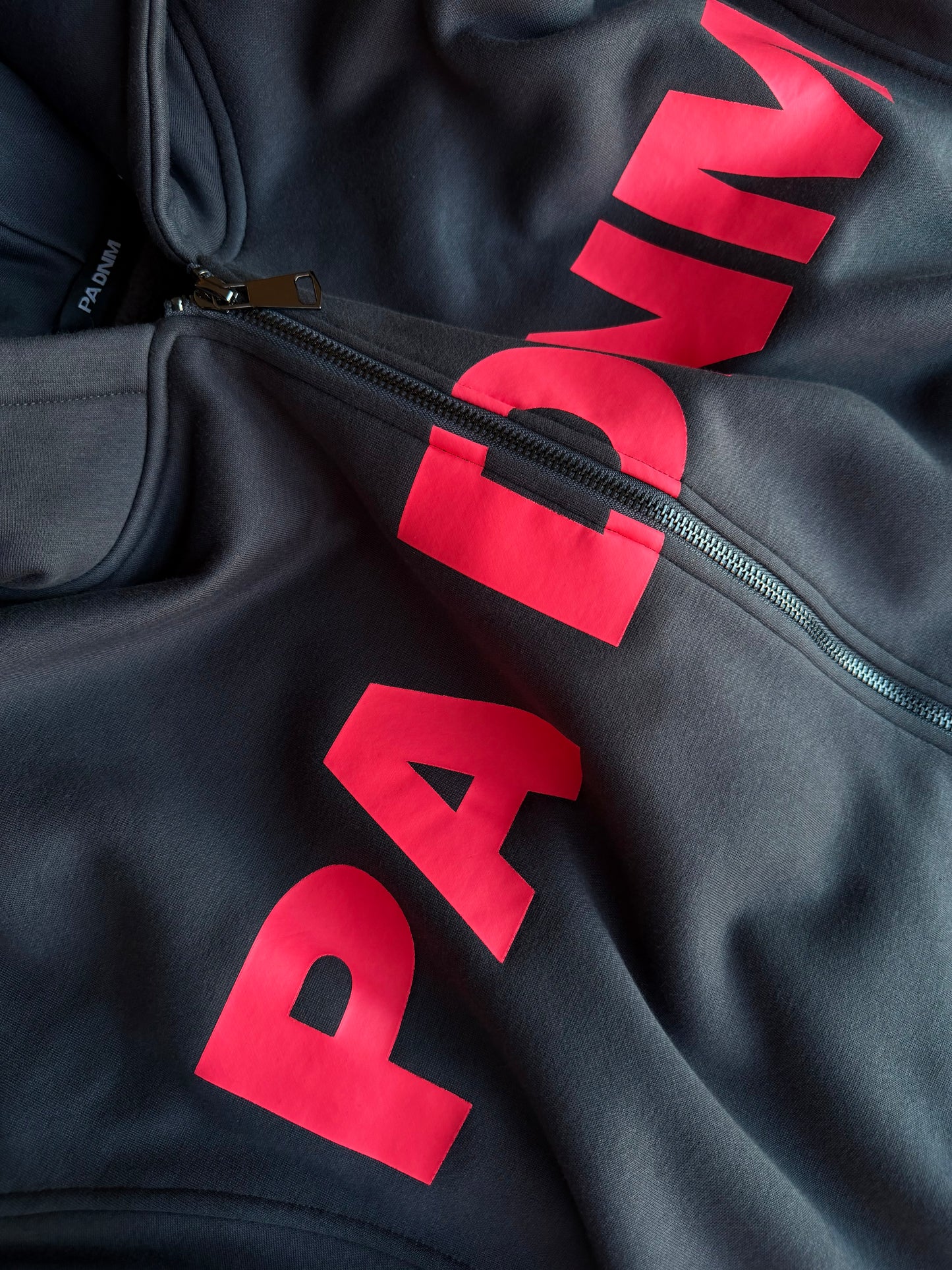 THE ESSENTIAL HOODIE