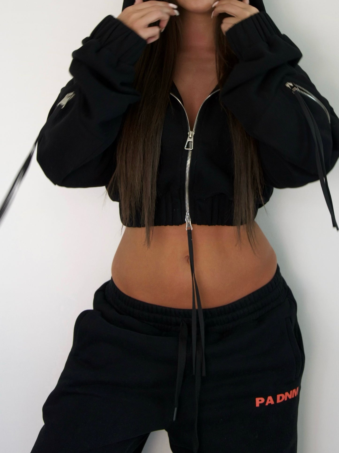 OVERSIZED CROPPED HOODIE