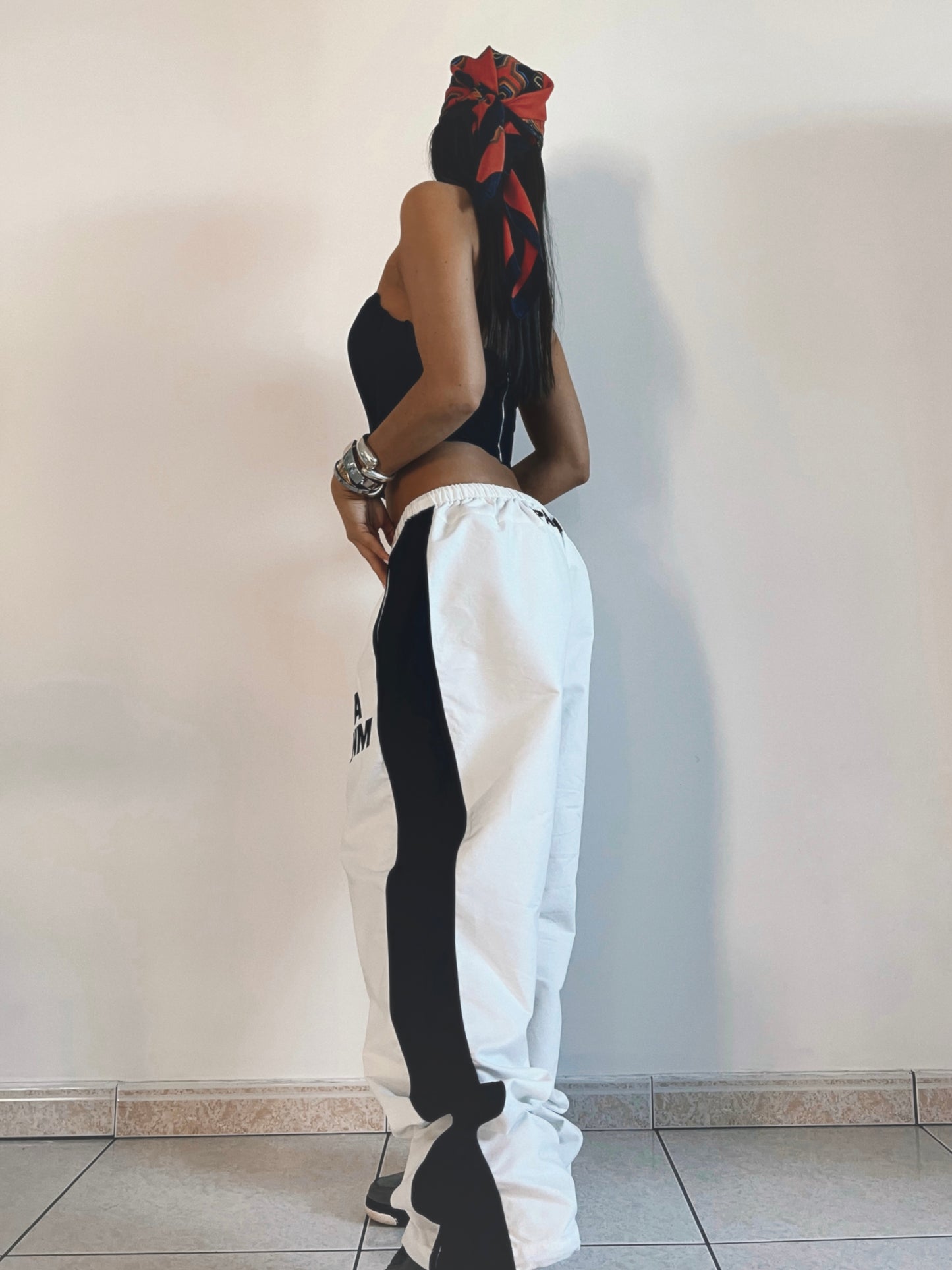 LOGO ATHLETIC PANTS I WHITE