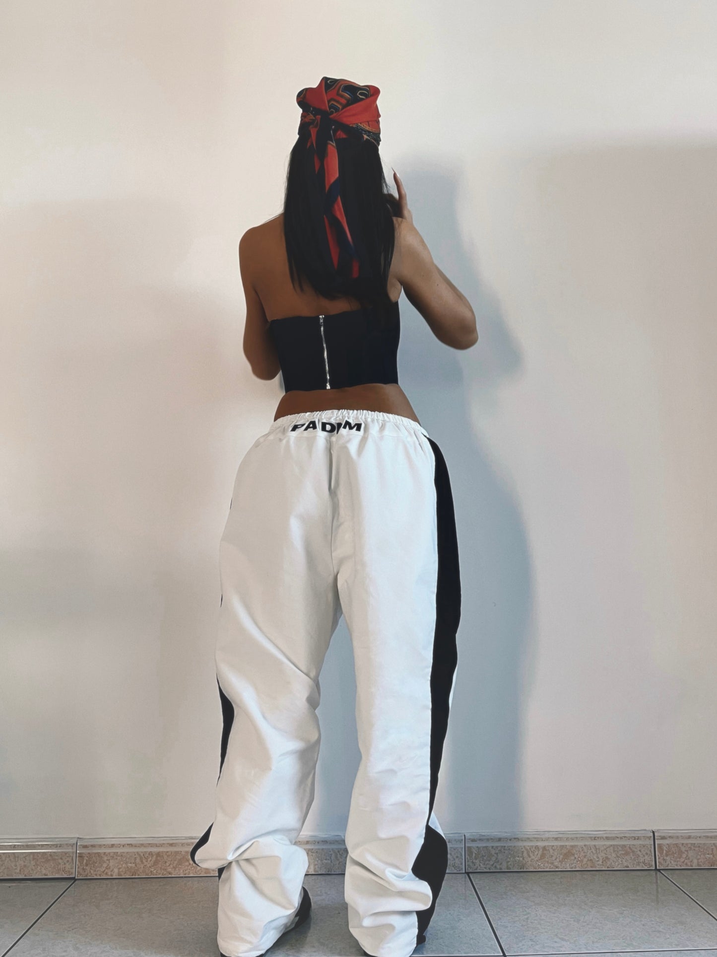 LOGO ATHLETIC PANTS I WHITE