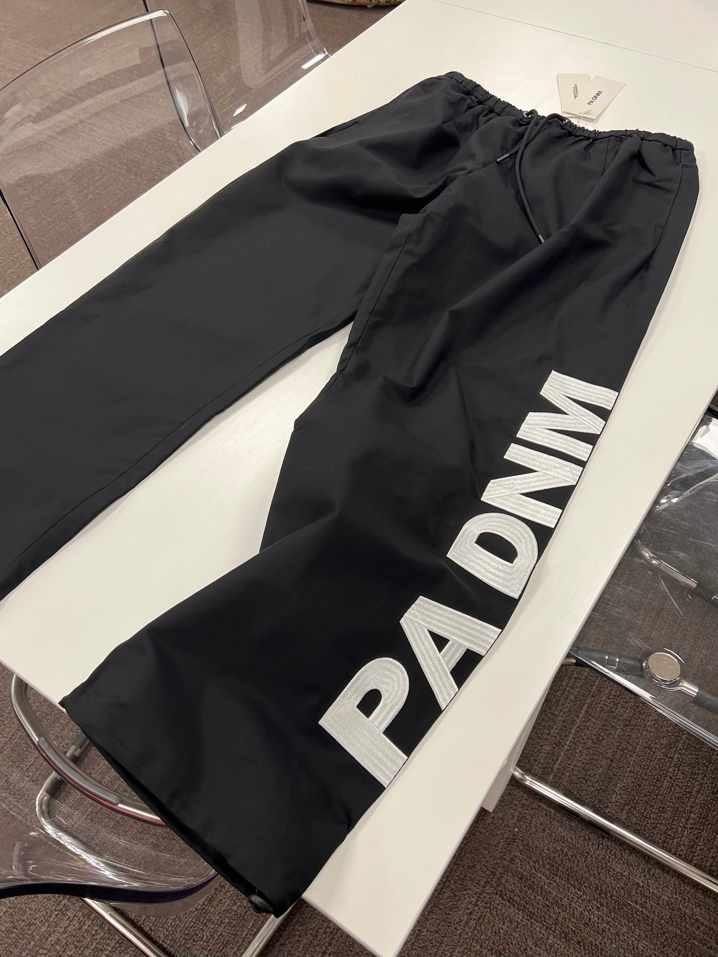 LOGO PARACHUTE PANTS