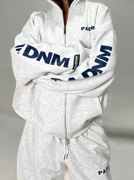 THE NAVY SCRIPT HOODIE