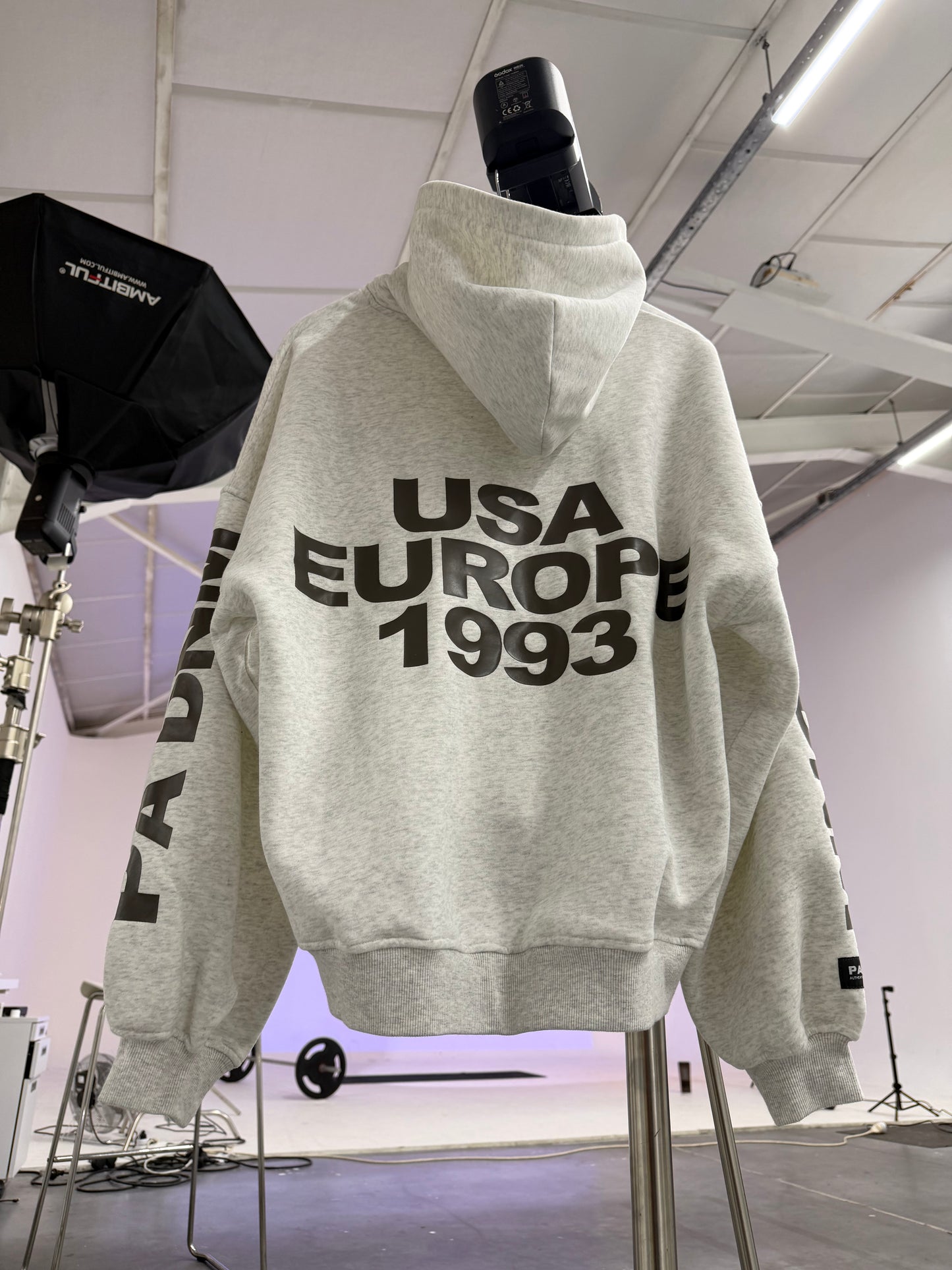 93’ OVERSIZED LOGO HOODIE I VINTAGE GREY