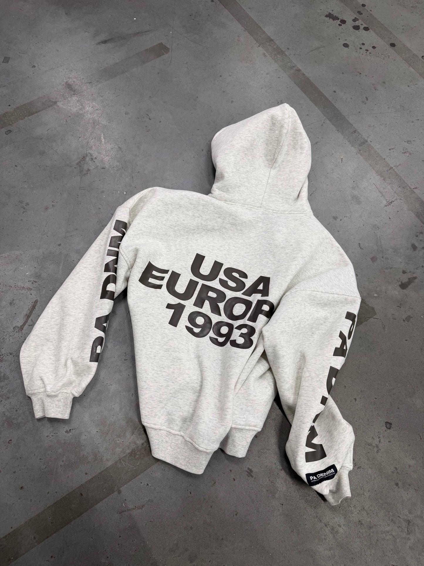 93’ OVERSIZED LOGO HOODIE I VINTAGE GREY