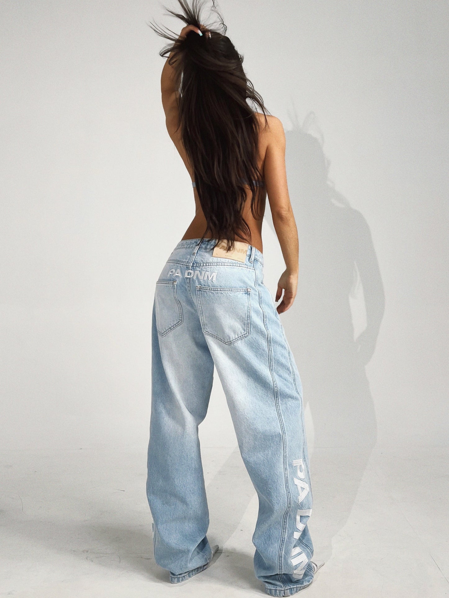 THE LOGO DENIM PANTS I LIGHT BLUE