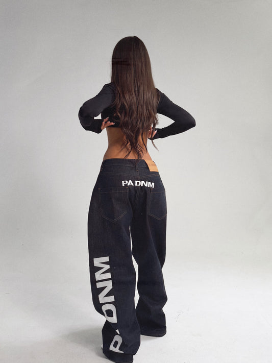 THE CORE DENIM PANTS